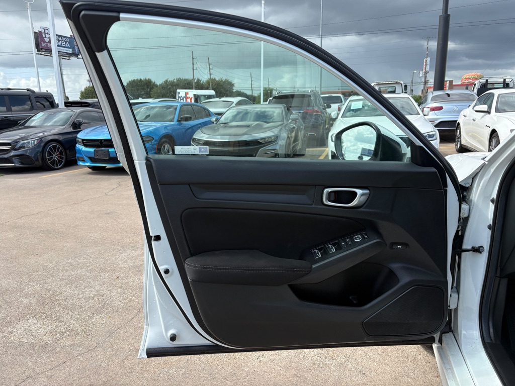 Photo 15 of this HONDA CIVIC