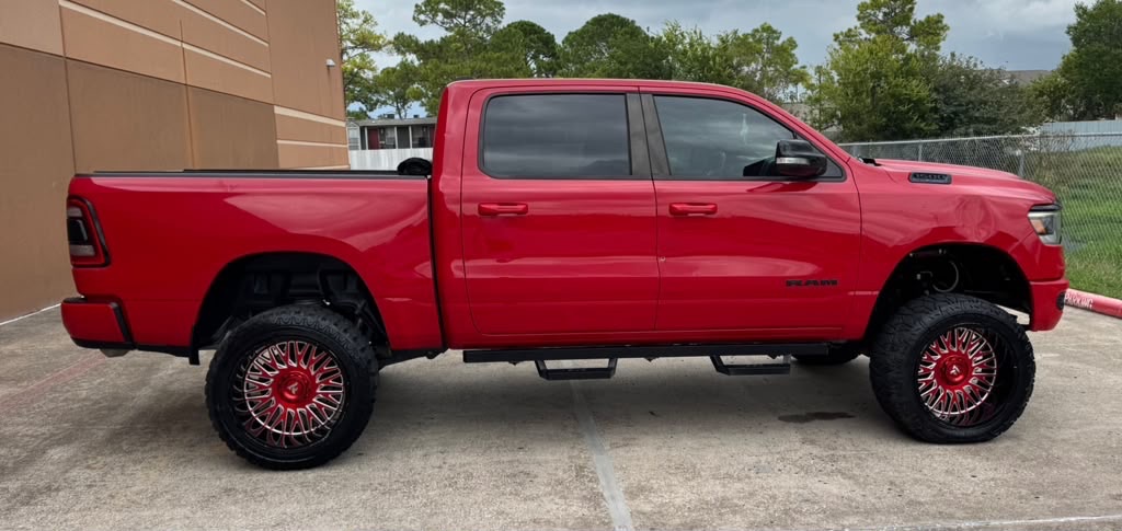 Photo 7 of this RAM 1500