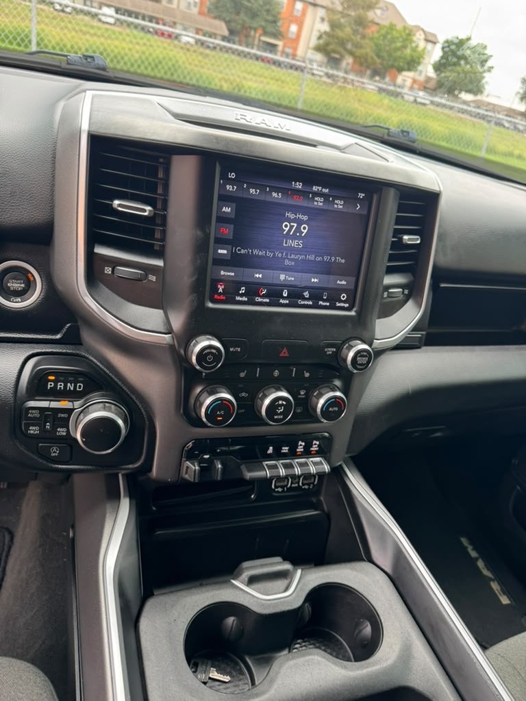 Photo 17 of this RAM 1500