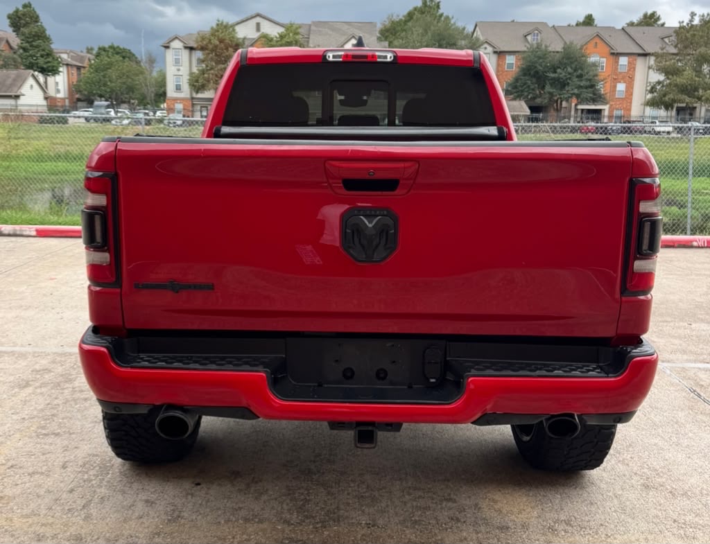Photo 6 of this RAM 1500
