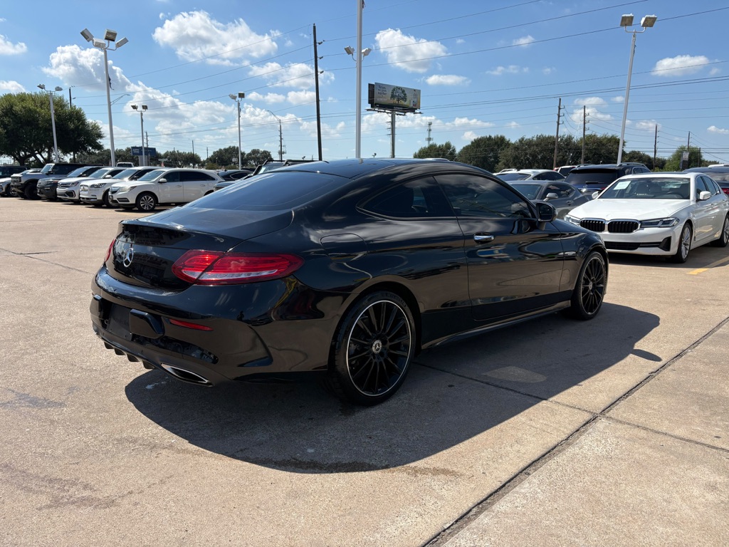 Photo 6 of this MERCEDES-BENZ C-CLASS