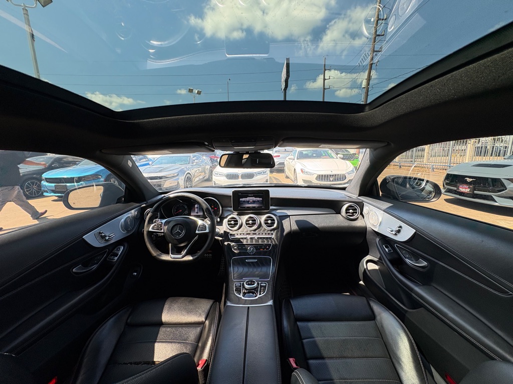 Photo 14 of this MERCEDES-BENZ C-CLASS
