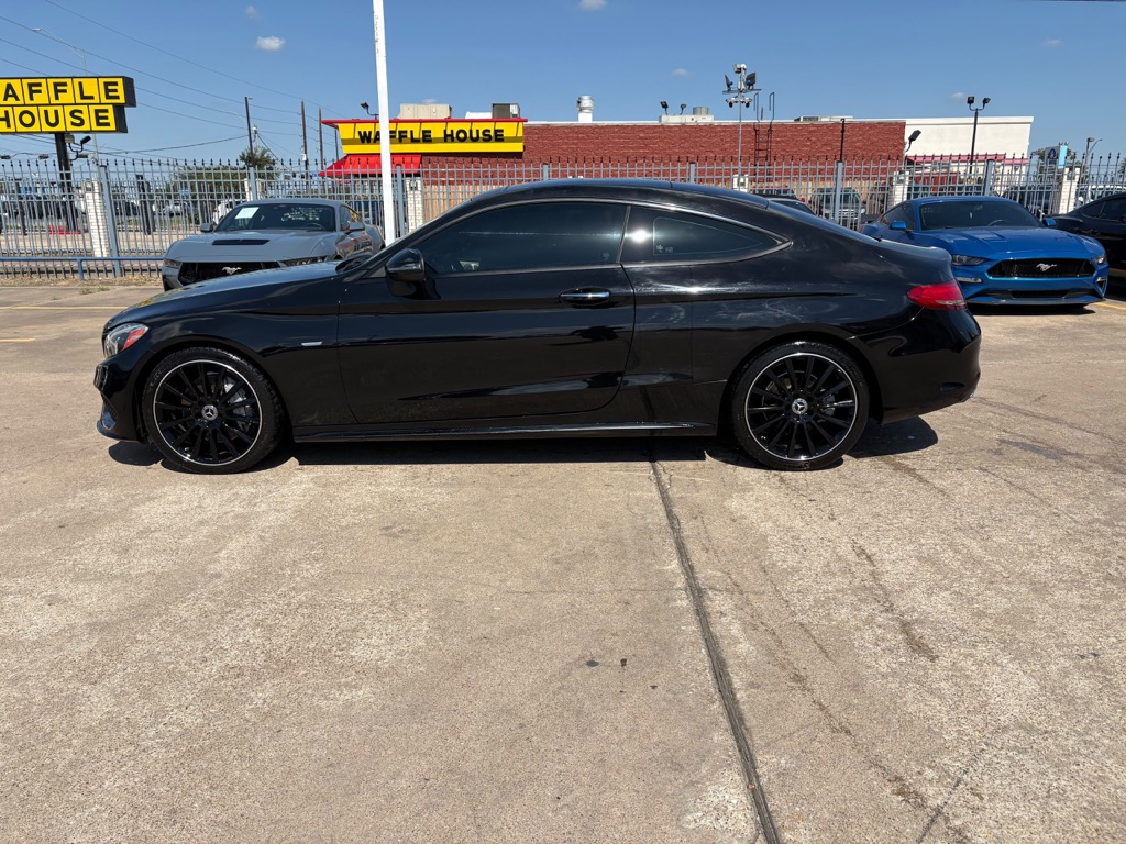 Photo 4 of this MERCEDES-BENZ C-CLASS