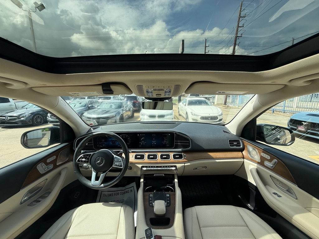 Photo 24 of this MERCEDES-BENZ GLE