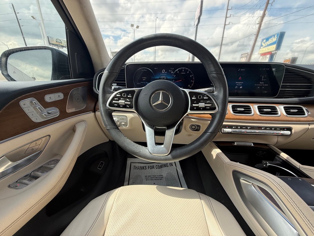 Photo 26 of this MERCEDES-BENZ GLE