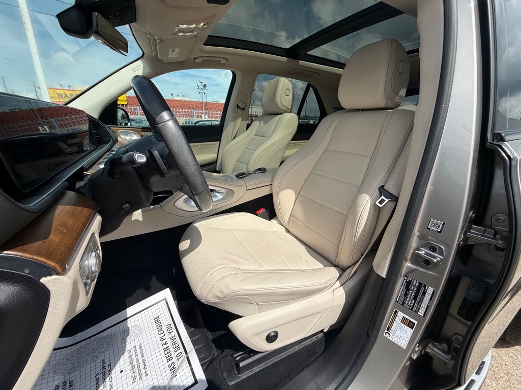 Photo 13 of this MERCEDES-BENZ GLE