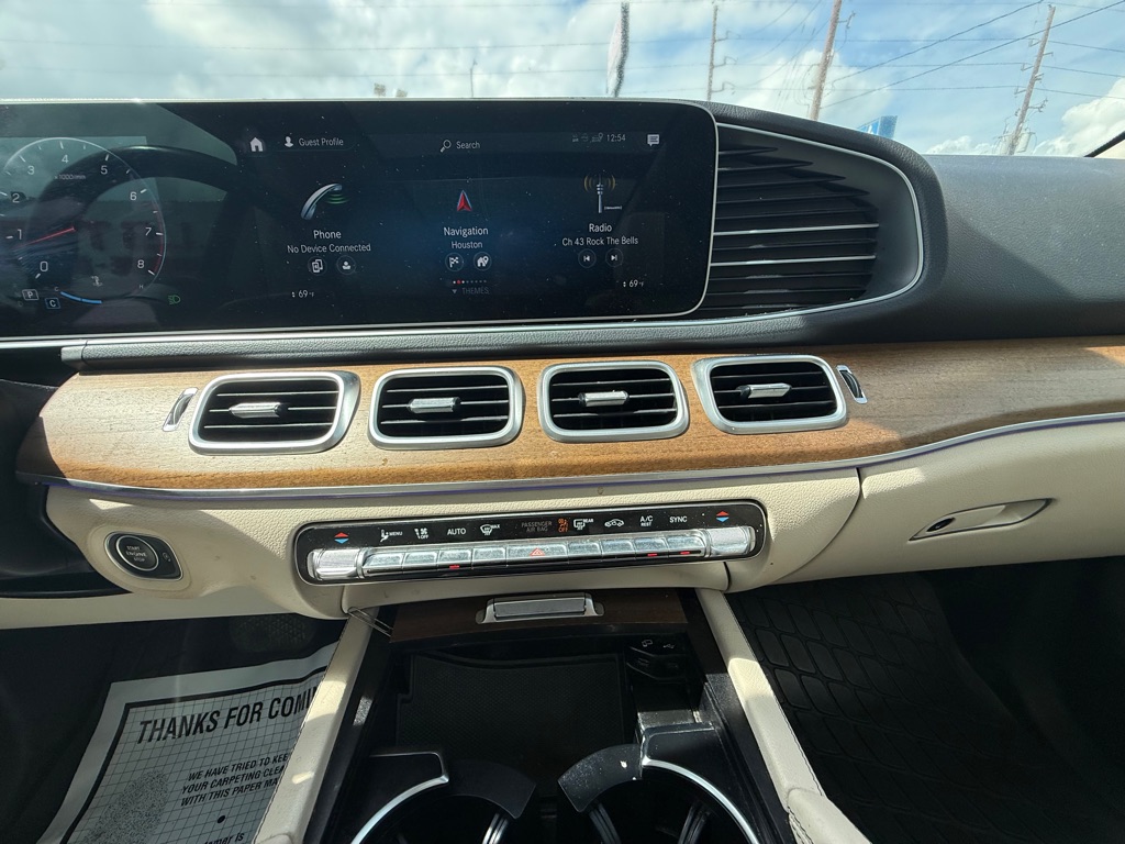 Photo 25 of this MERCEDES-BENZ GLE