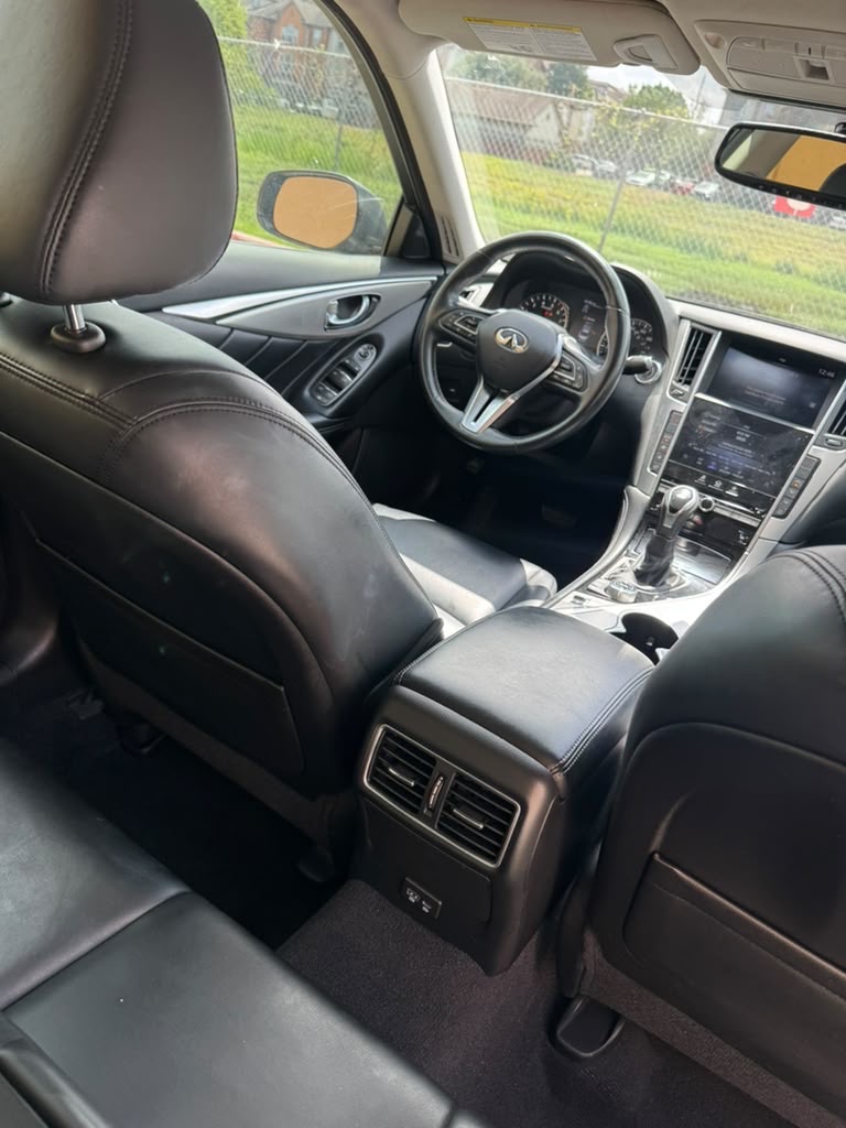 Photo 13 of this INFINITI Q50