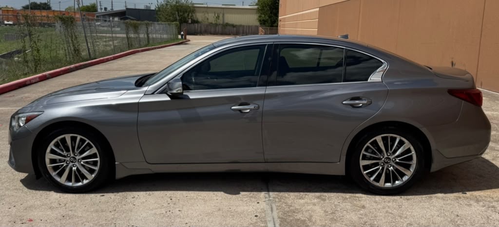 Photo 7 of this INFINITI Q50