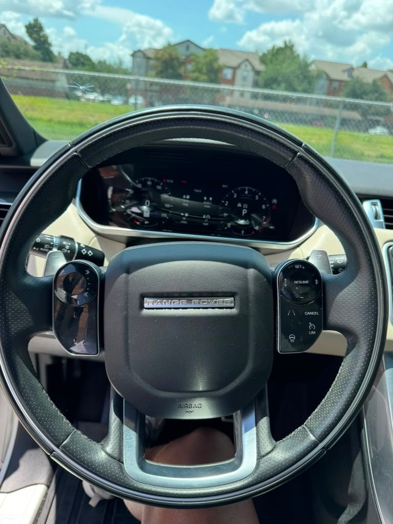 Photo 22 of this LAND ROVER RANGE ROVER SPO
