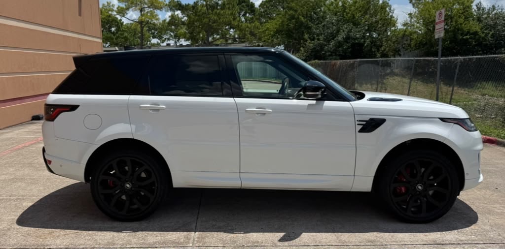 Photo 8 of this LAND ROVER RANGE ROVER SPO