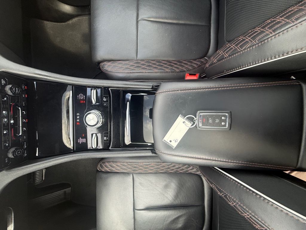 Photo 25 of this JEEP GRAND CHEROKEE