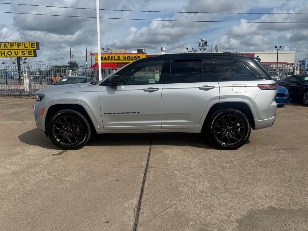 Photo 4 of this JEEP GRAND CHEROKEE