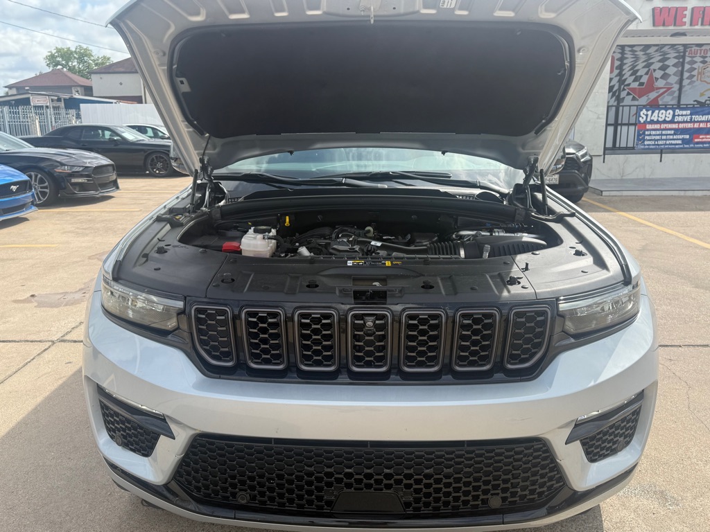 Photo 11 of this JEEP GRAND CHEROKEE