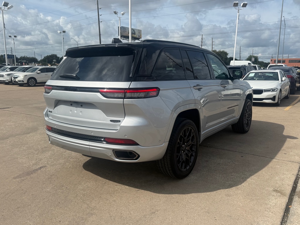 Photo 7 of this JEEP GRAND CHEROKEE