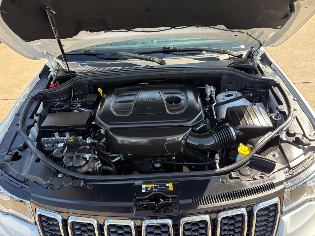Photo 10 of this JEEP GRAND CHEROKEE
