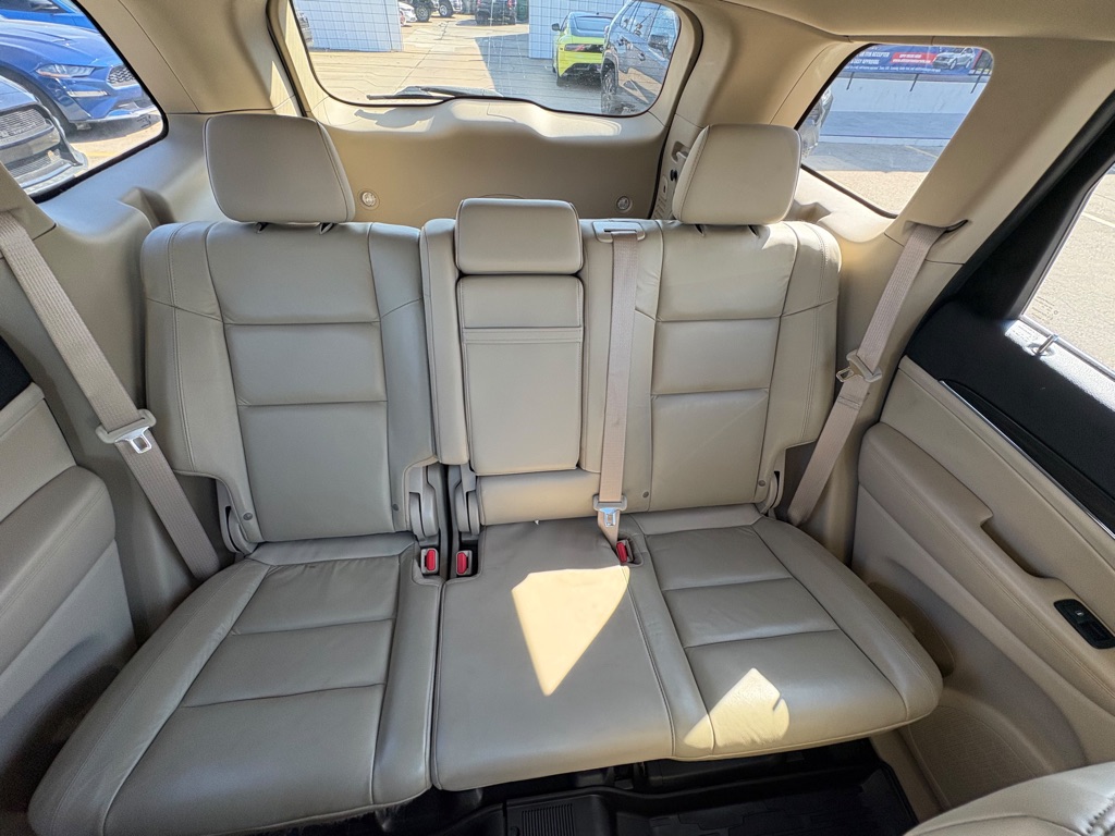 Photo 16 of this JEEP GRAND CHEROKEE