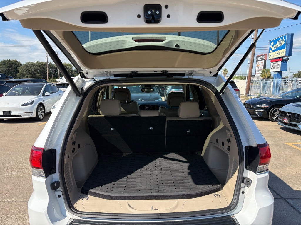 Photo 9 of this JEEP GRAND CHEROKEE