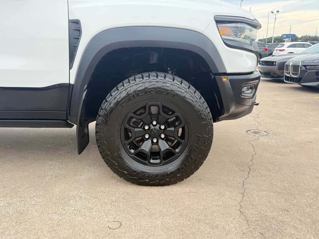 Photo 10 of this RAM 1500