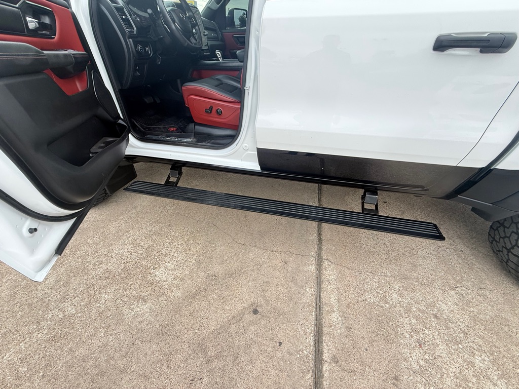 Photo 15 of this RAM 1500