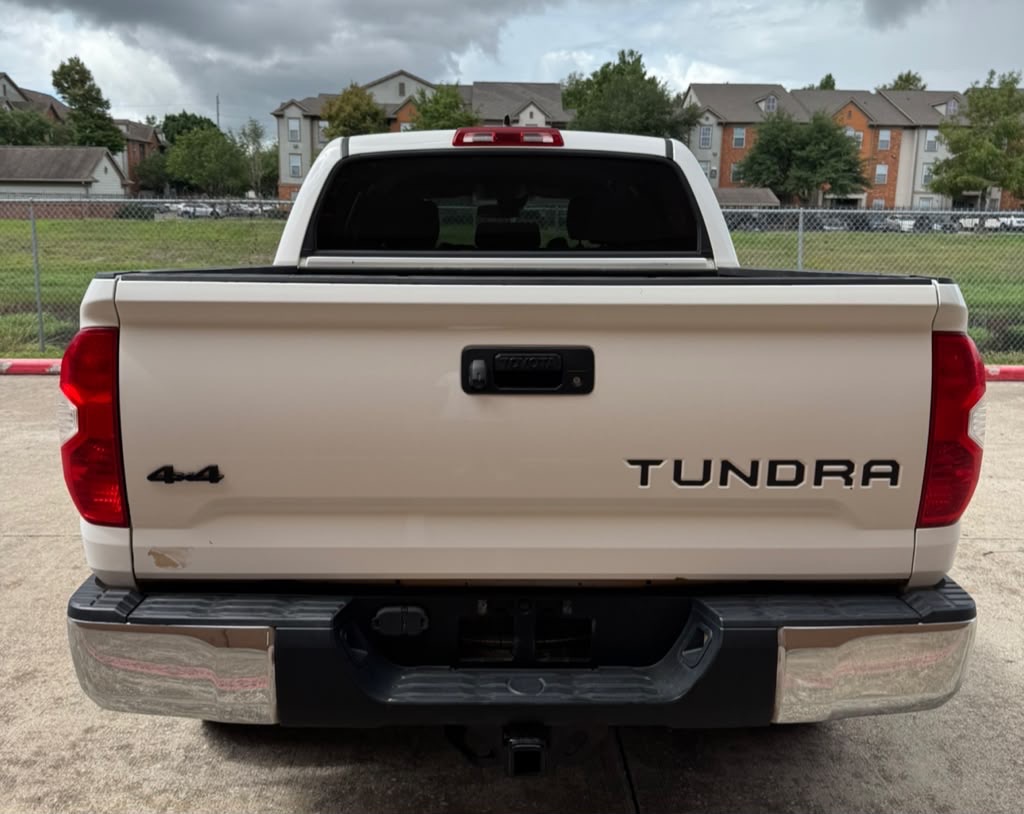 Photo 6 of this TOYOTA TUNDRA