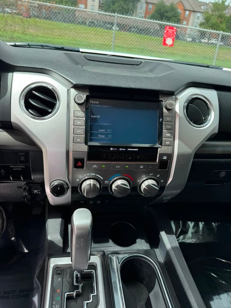 Photo 14 of this TOYOTA TUNDRA