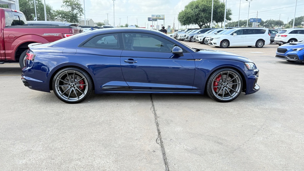 Photo 8 of this AUDI RS 5