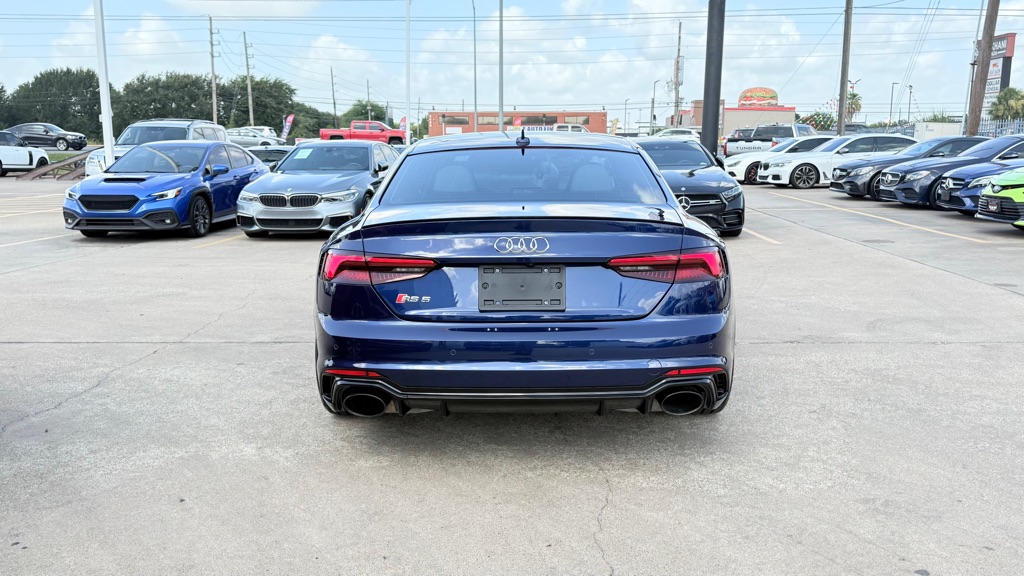 Photo 5 of this AUDI RS 5