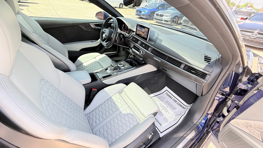 Photo 26 of this AUDI RS 5