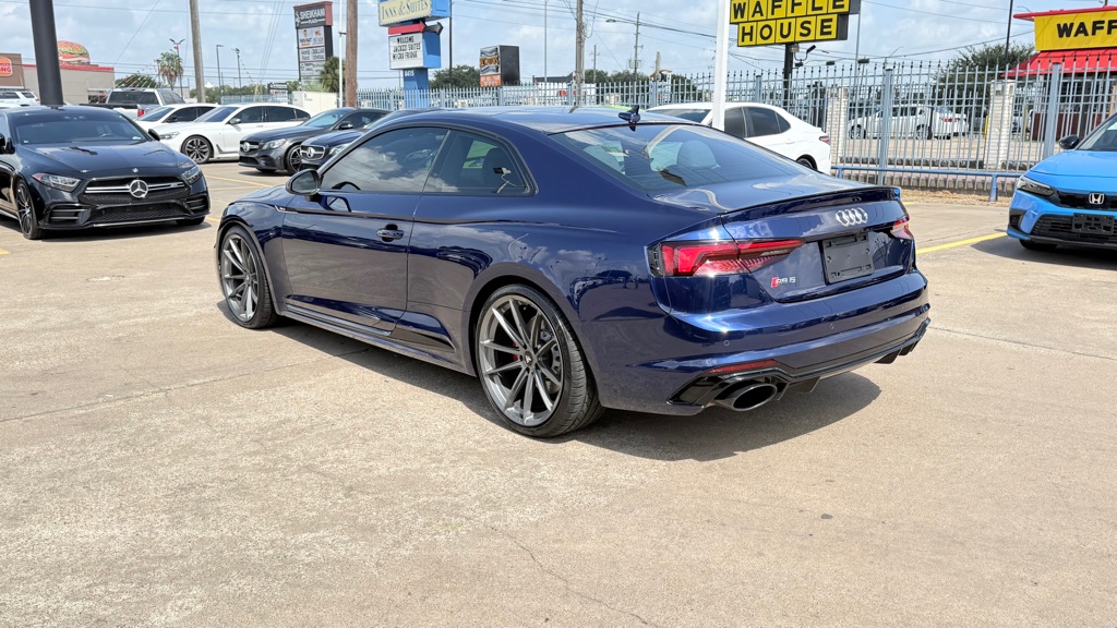 Photo 10 of this AUDI RS 5