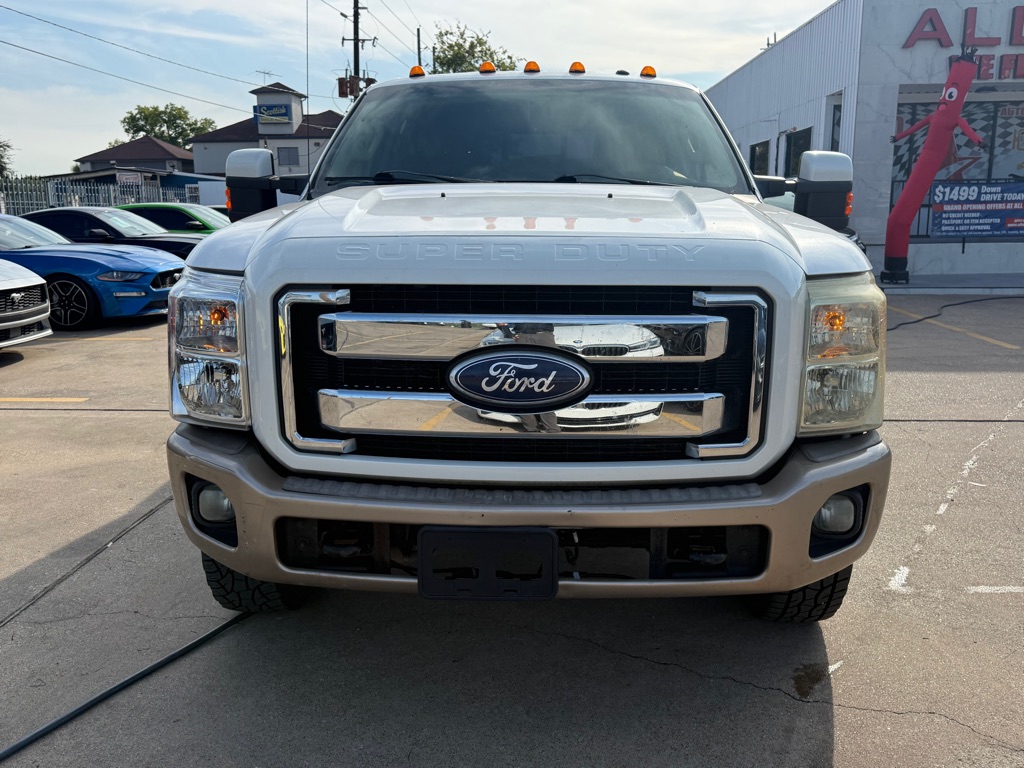 Photo 2 of this FORD F-350 SUPER DUT