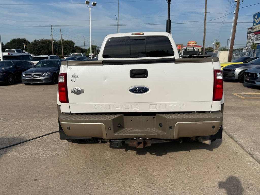 Photo 6 of this FORD F-350 SUPER DUT