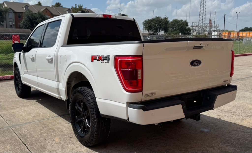 Photo 3 of this FORD F-150