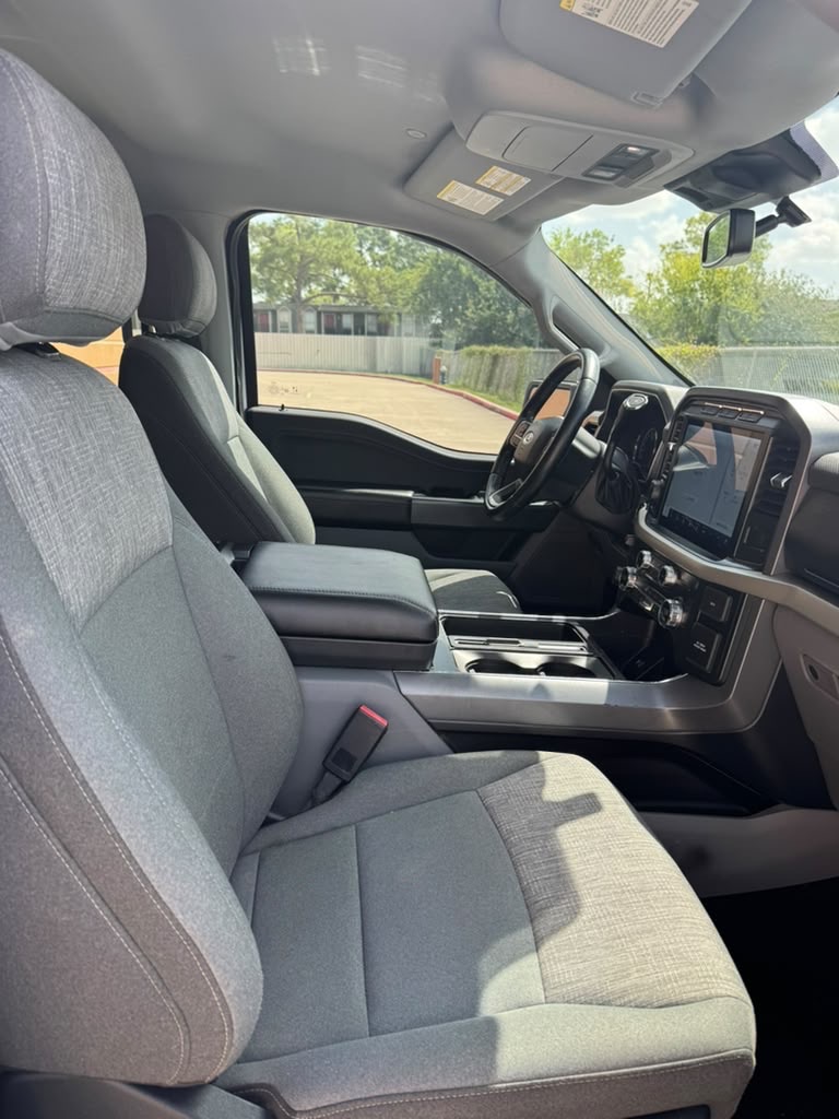 Photo 10 of this FORD F-150
