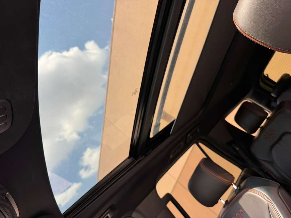 Photo 19 of this FORD EXPEDITION