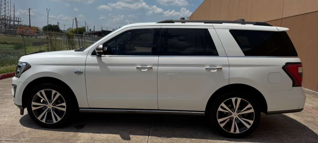 Photo 8 of this FORD EXPEDITION