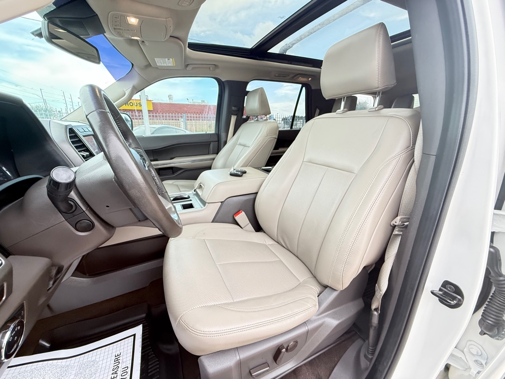 Photo 10 of this FORD EXPEDITION