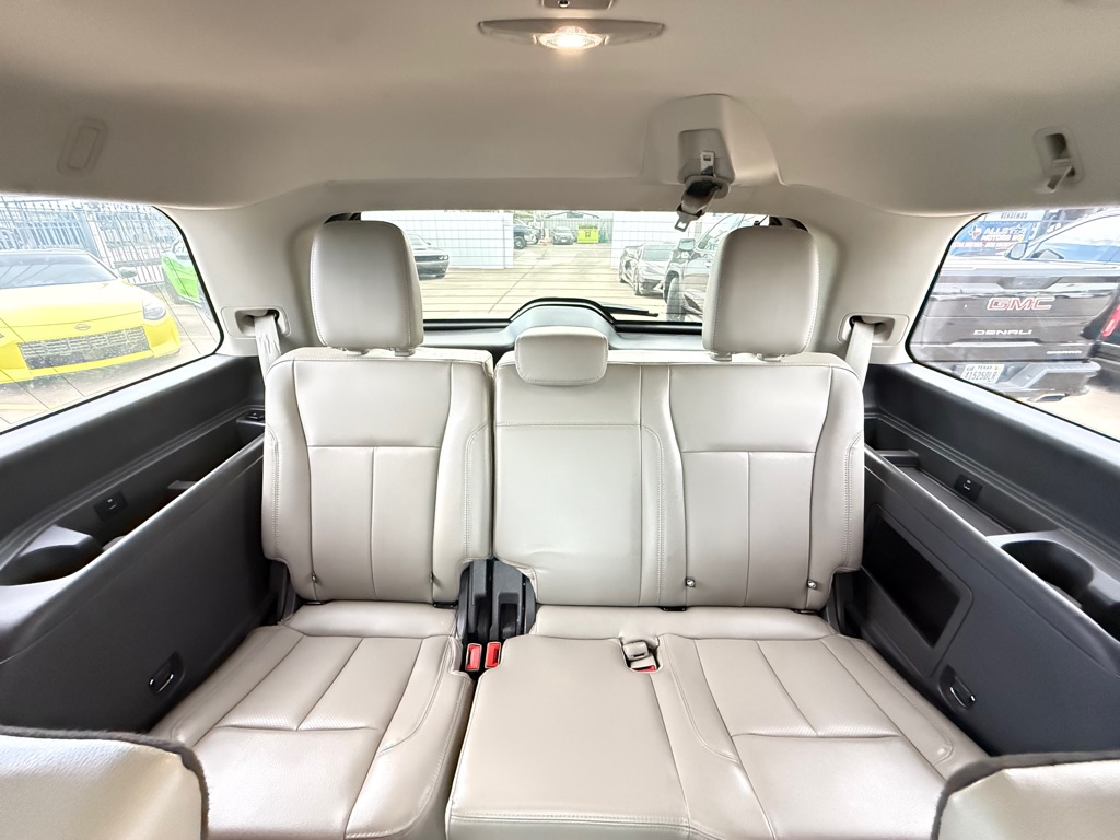 Photo 14 of this FORD EXPEDITION