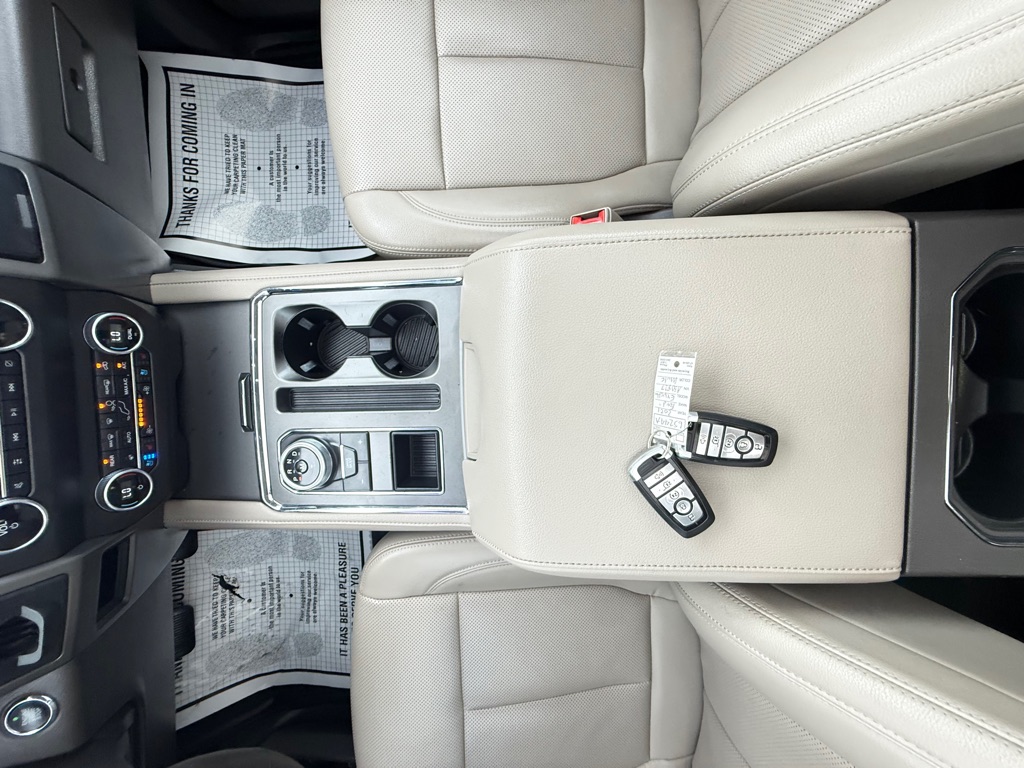 Photo 23 of this FORD EXPEDITION