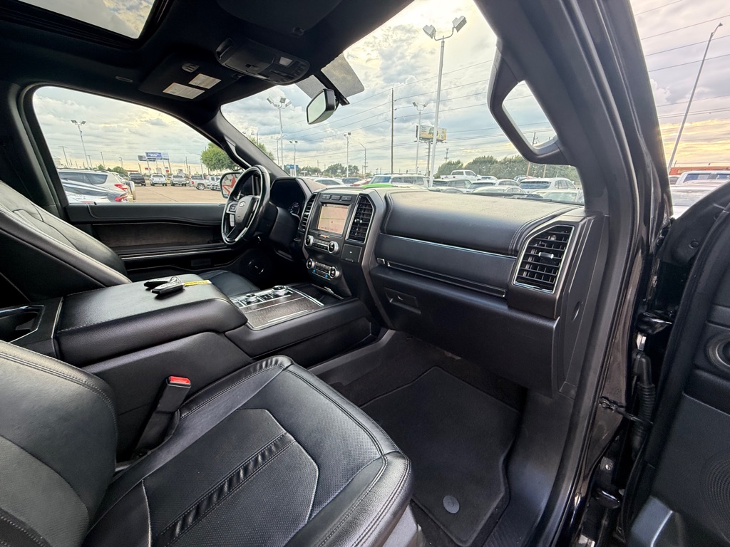 Photo 17 of this FORD EXPEDITION