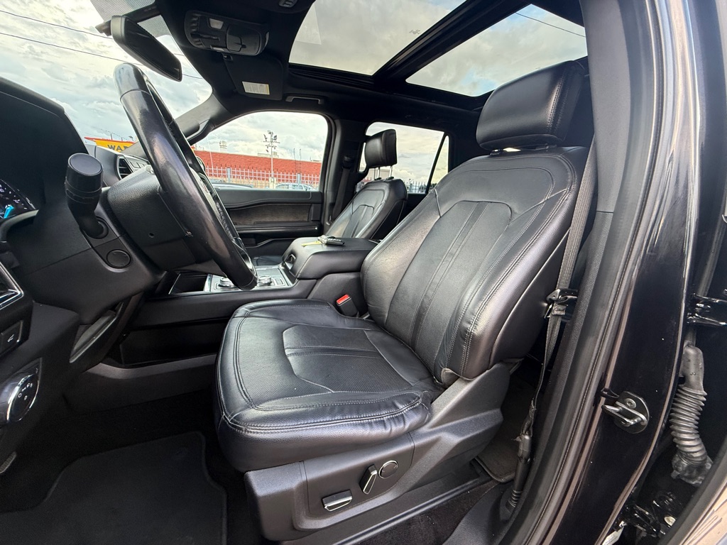 Photo 10 of this FORD EXPEDITION