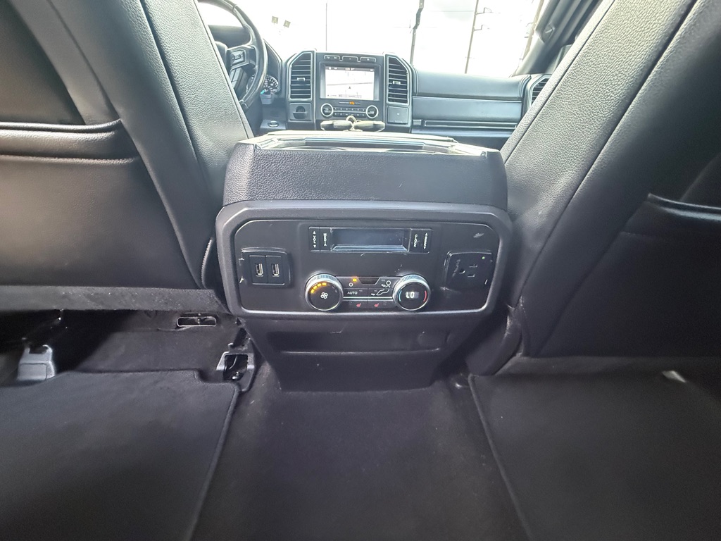 Photo 20 of this FORD EXPEDITION