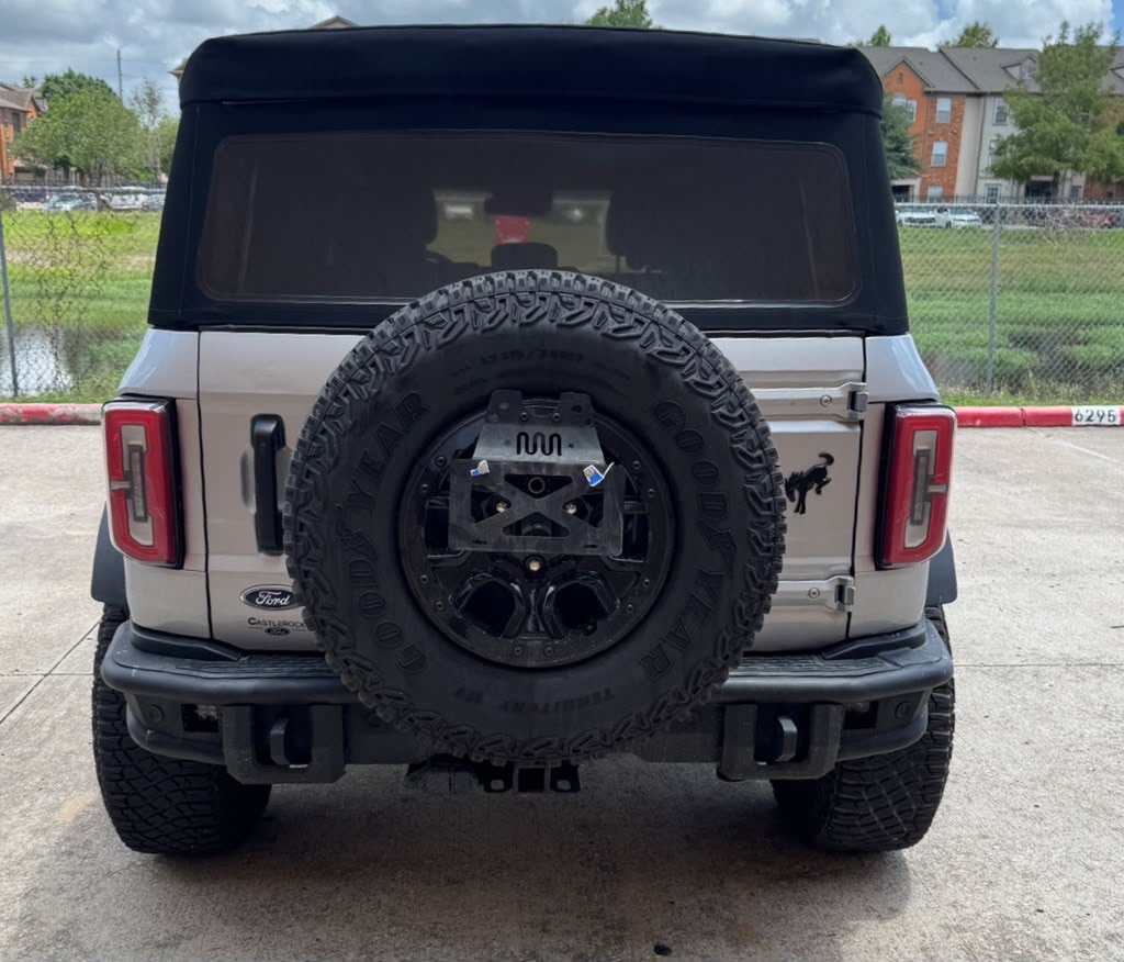 Photo 6 of this FORD BRONCO