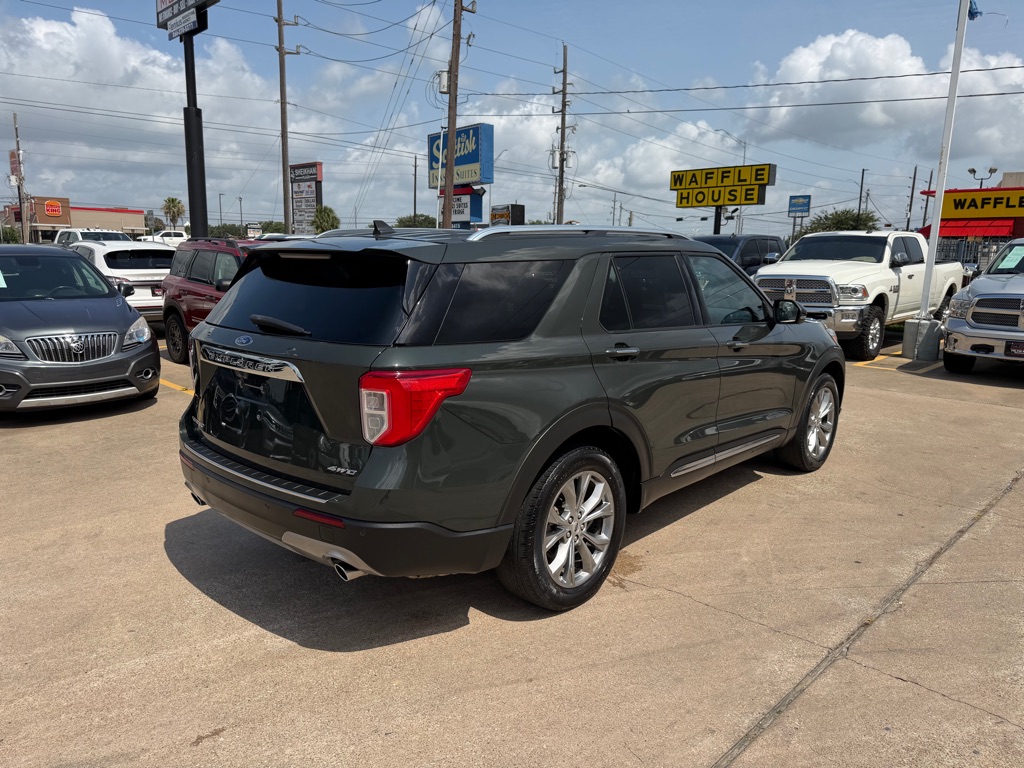 Photo 8 of this FORD EXPLORER