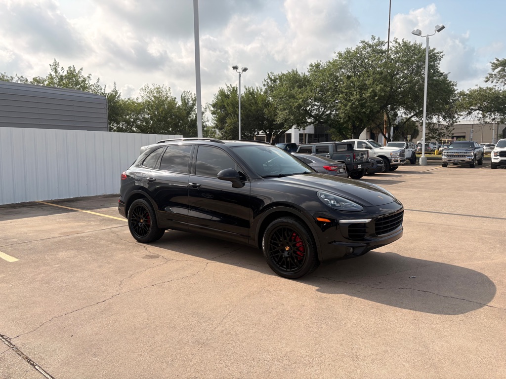 2016 PORSCHE CAYENNE
