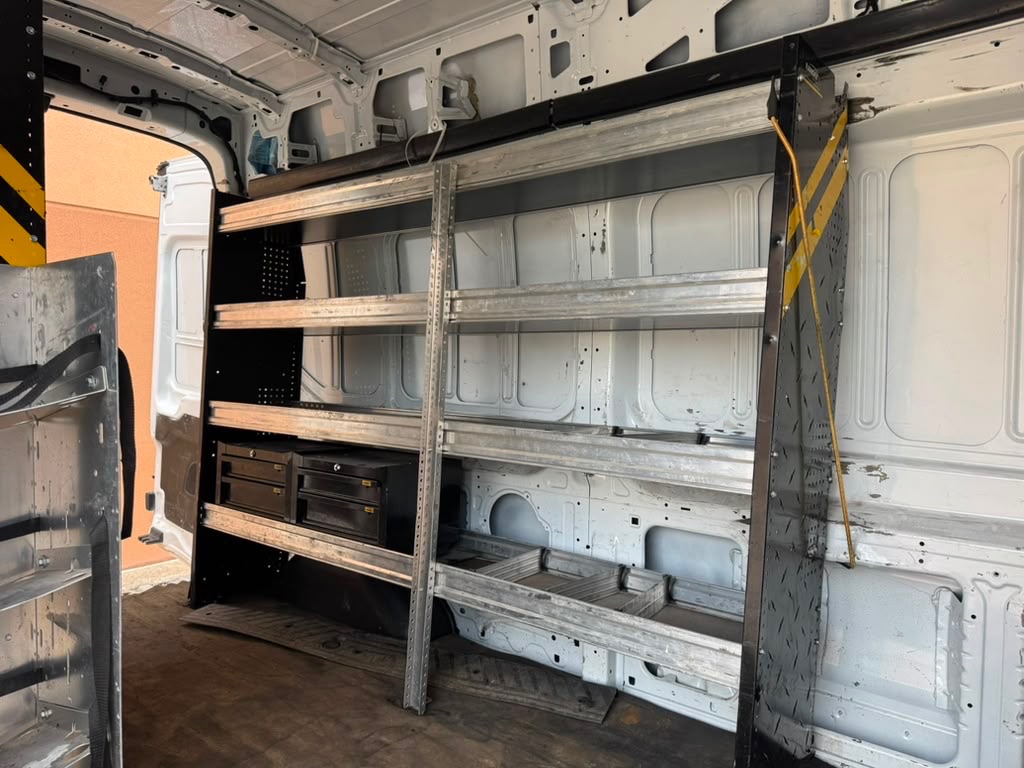 Photo 12 of this FORD TRANSIT