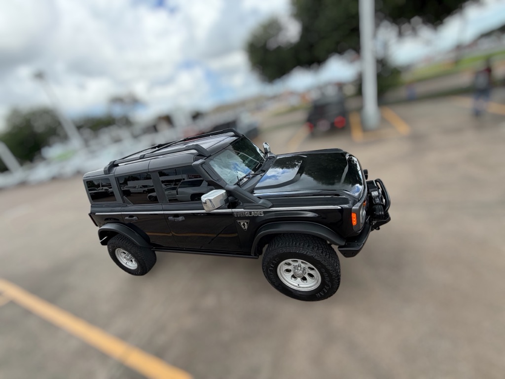 Photo 4 of this FORD BRONCO