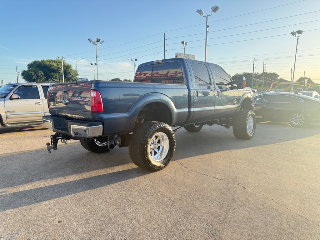 Photo 7 of this FORD F-350 SUPER DUT