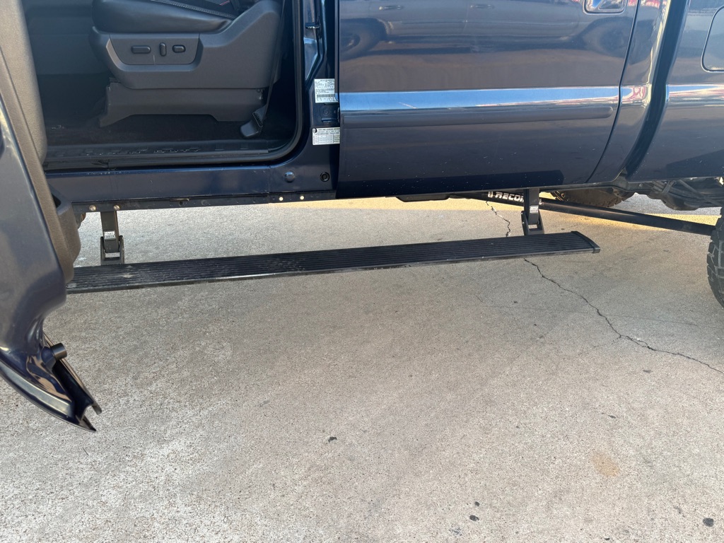 Photo 11 of this FORD F-350 SUPER DUT