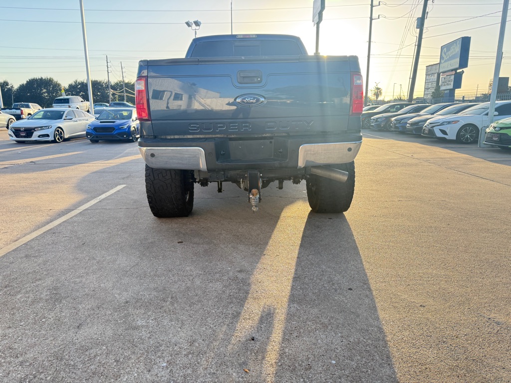 Photo 6 of this FORD F-350 SUPER DUT